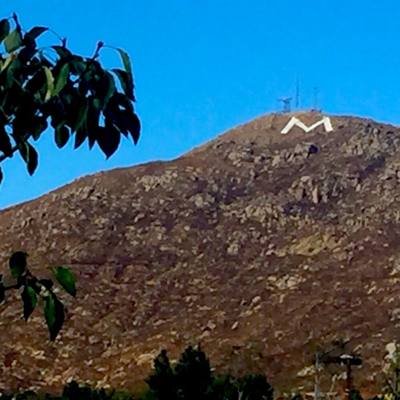 Offers Are Welcome Here!👠👗👜 - Picture 1 of 1